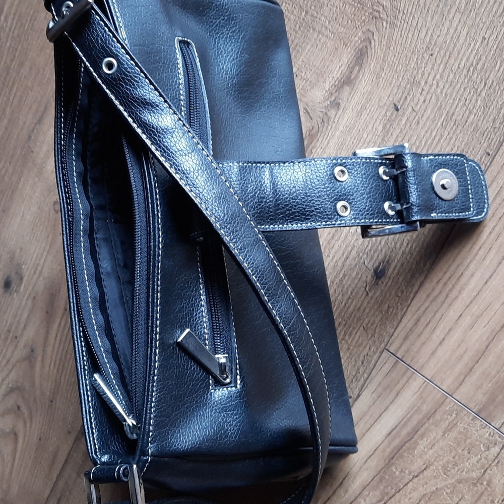 Handbag - Picture 11 of 16